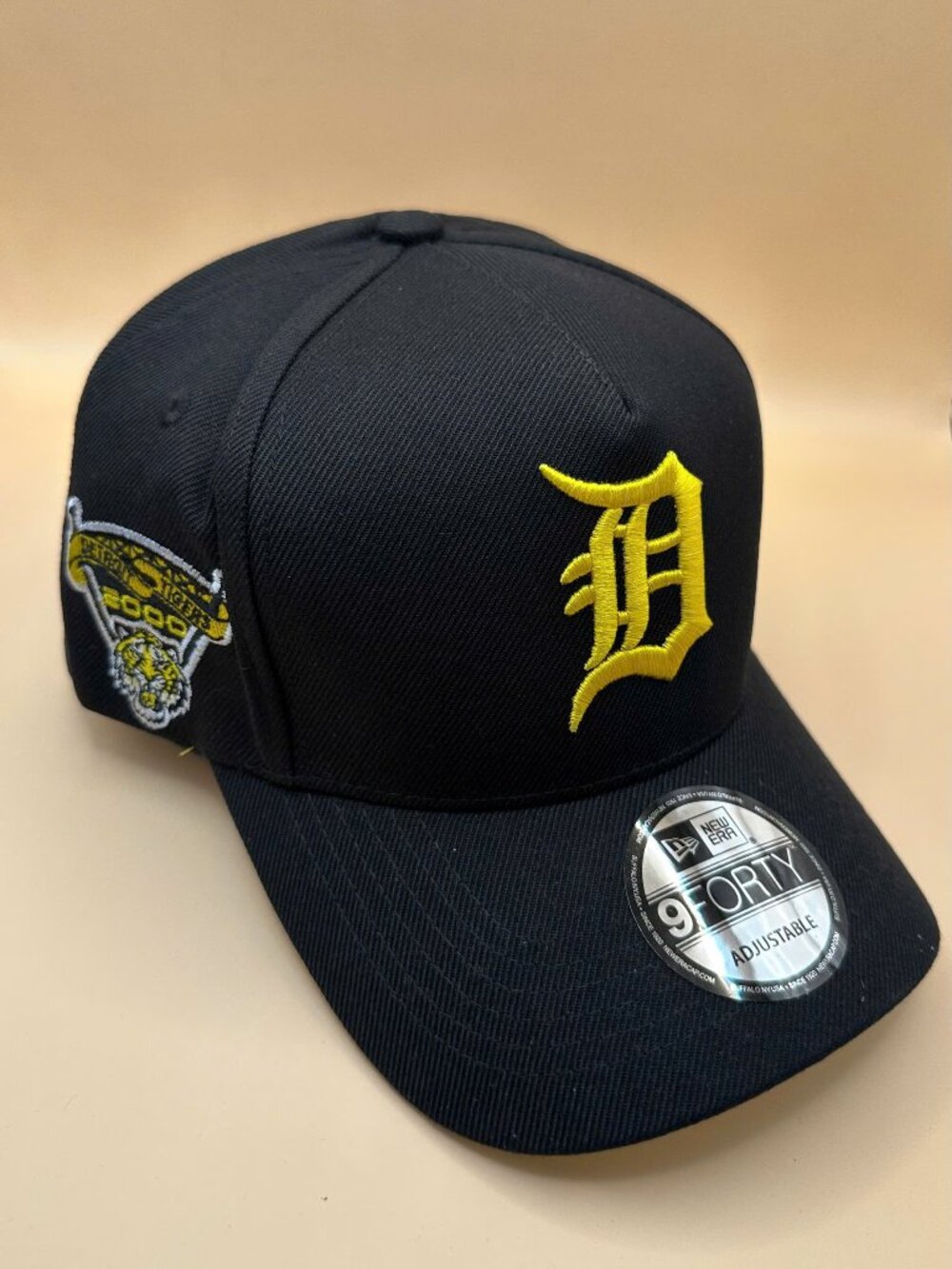 NWT New Era Detroit Tigers 9FORTY Adjustable Black Yellow Baseball Cap Hat OSFA